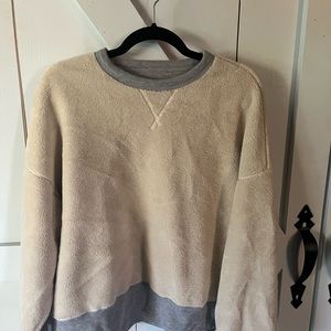 Ultimate softness Toad & Co beautiful boutique Ivory&Gray sweatshirt size XL